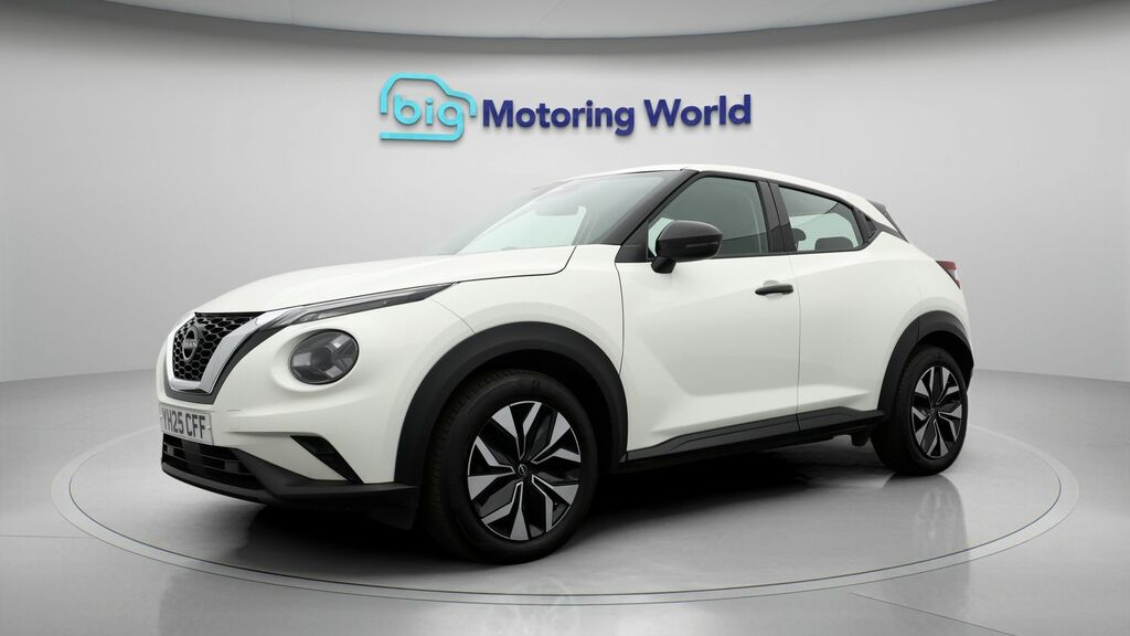Nissan Juke Acenta Premium YH25CFF White #3