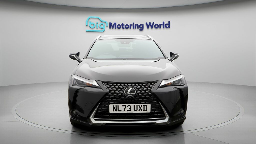 Lexus UX Premium Plus Black #2