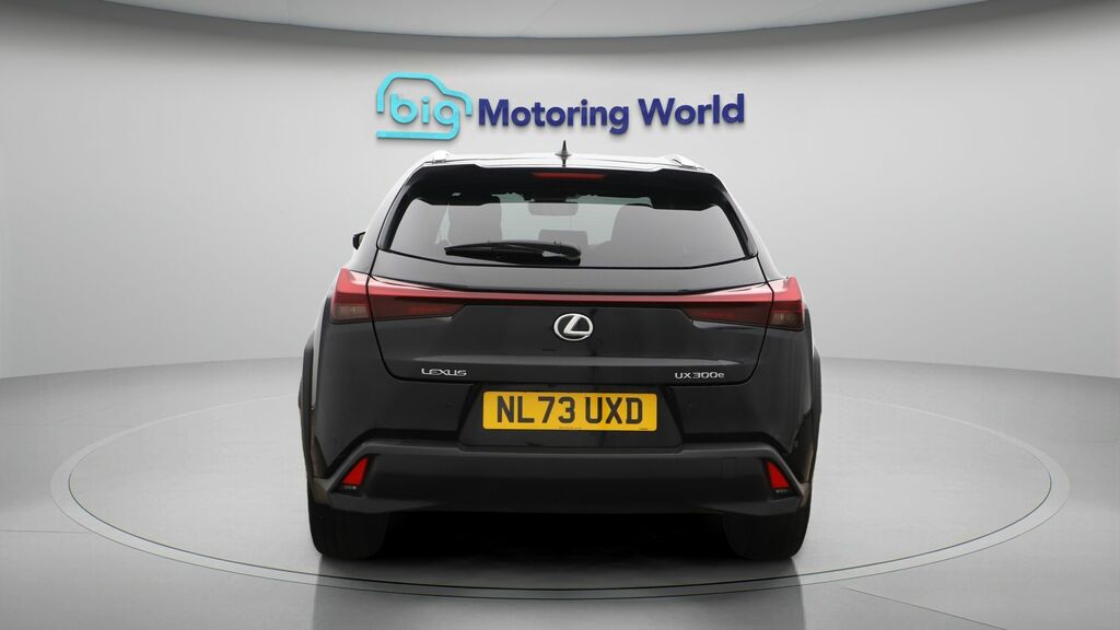 Lexus UX Premium Plus Black #6