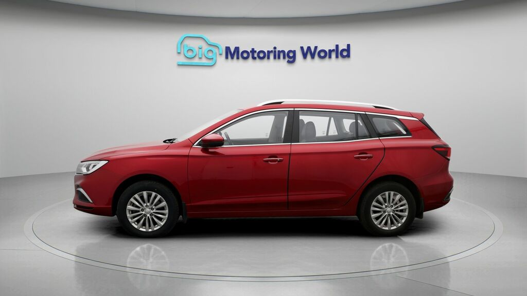 MG MG5 Exclusive Long Range Red #4