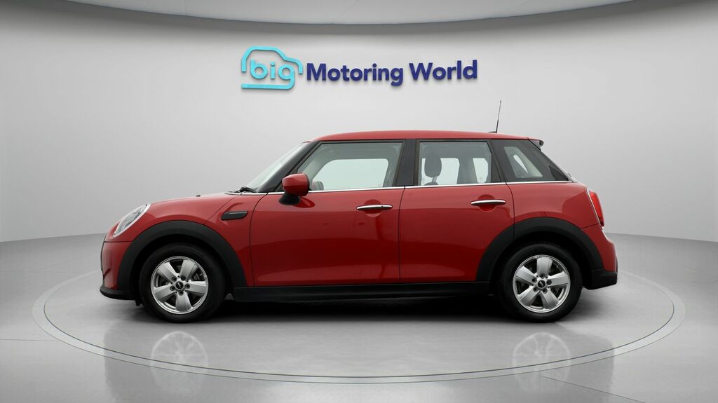 Mini Hatch Cooper Classic AJ72CVL Red #4