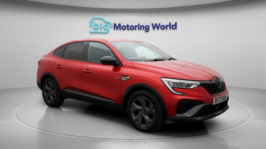 Renault Arkana E-tech Engineered Red