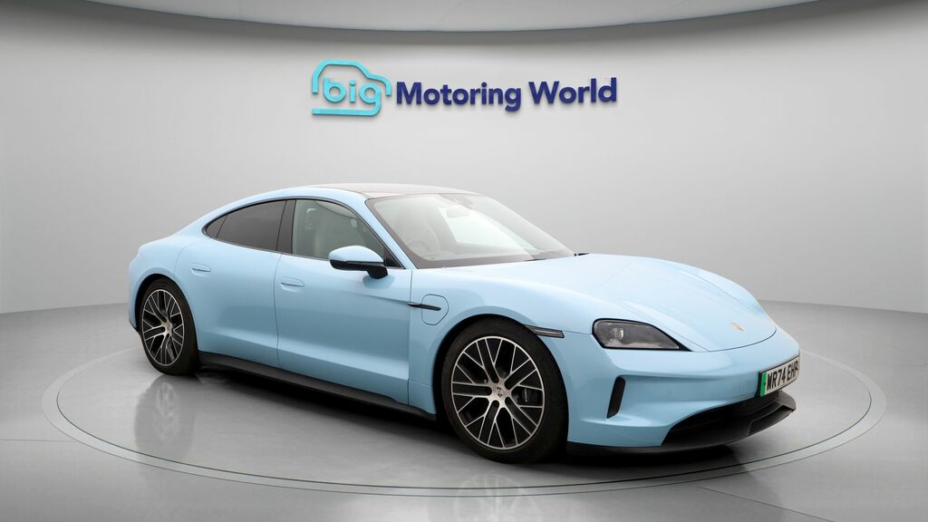Porsche Taycan Base Blue