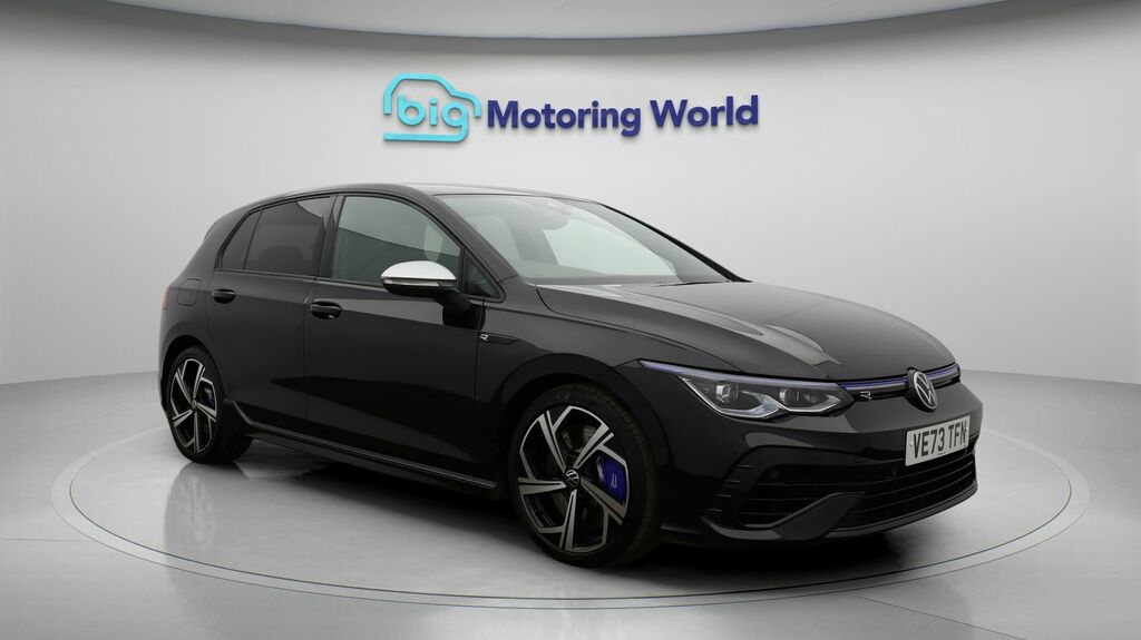 Volkswagen Golf R Black