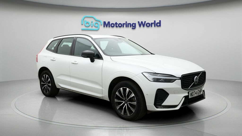 Volvo XC60 Plus White