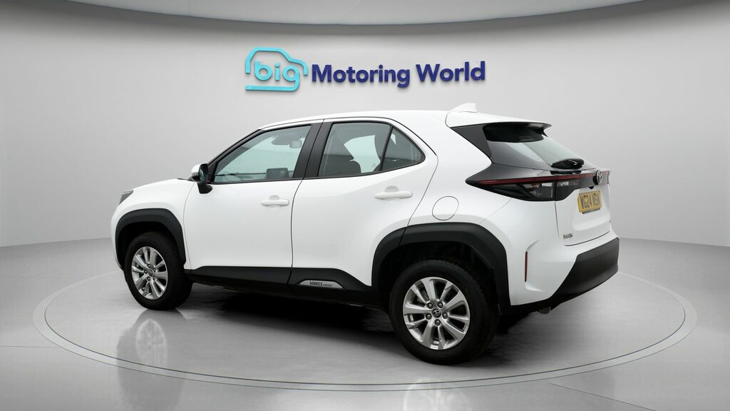 Toyota Yaris Cross Icon White #5