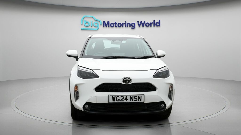 Toyota Yaris Cross Icon White #2