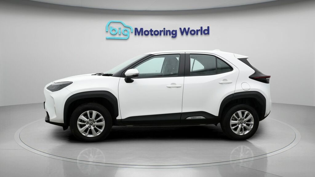 Toyota Yaris Cross Icon White #4