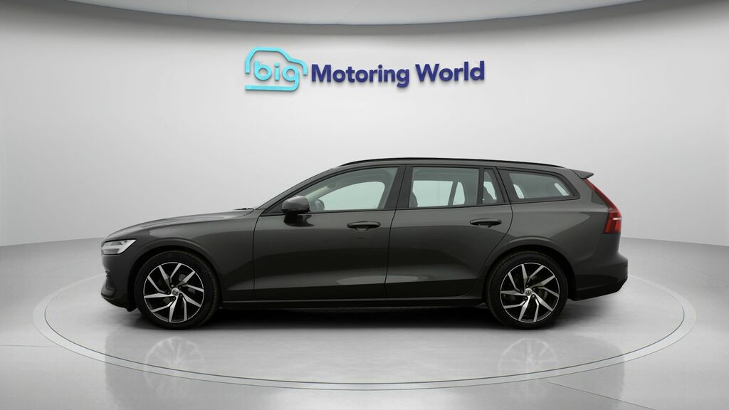 Volvo V60 Momentum Plus Grey #4