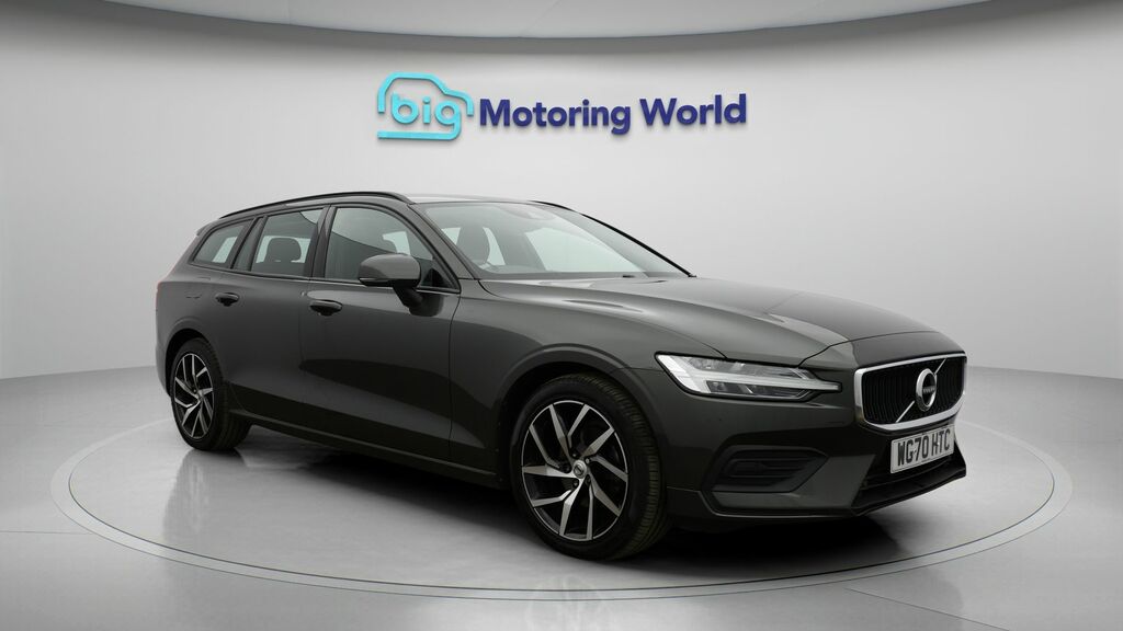 Volvo V60 Momentum Plus Grey