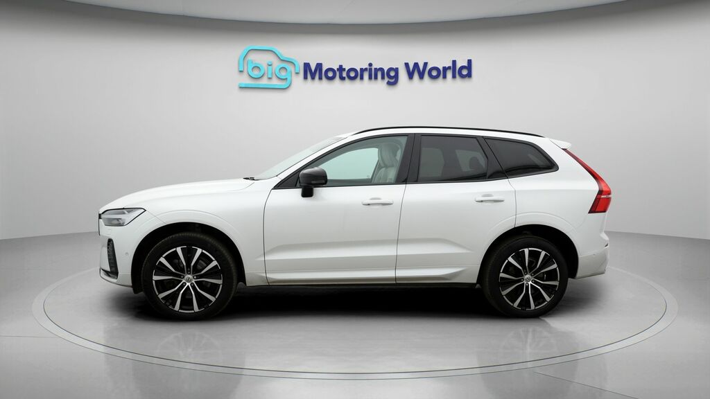 Volvo XC60 Ultimate White #4