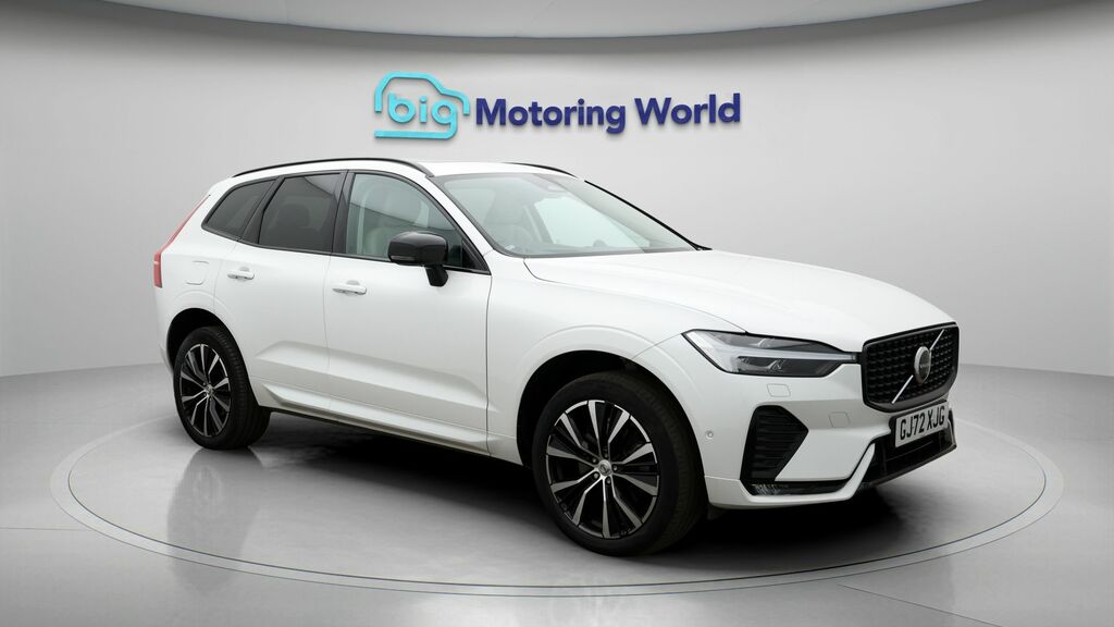 Volvo XC60 Ultimate White