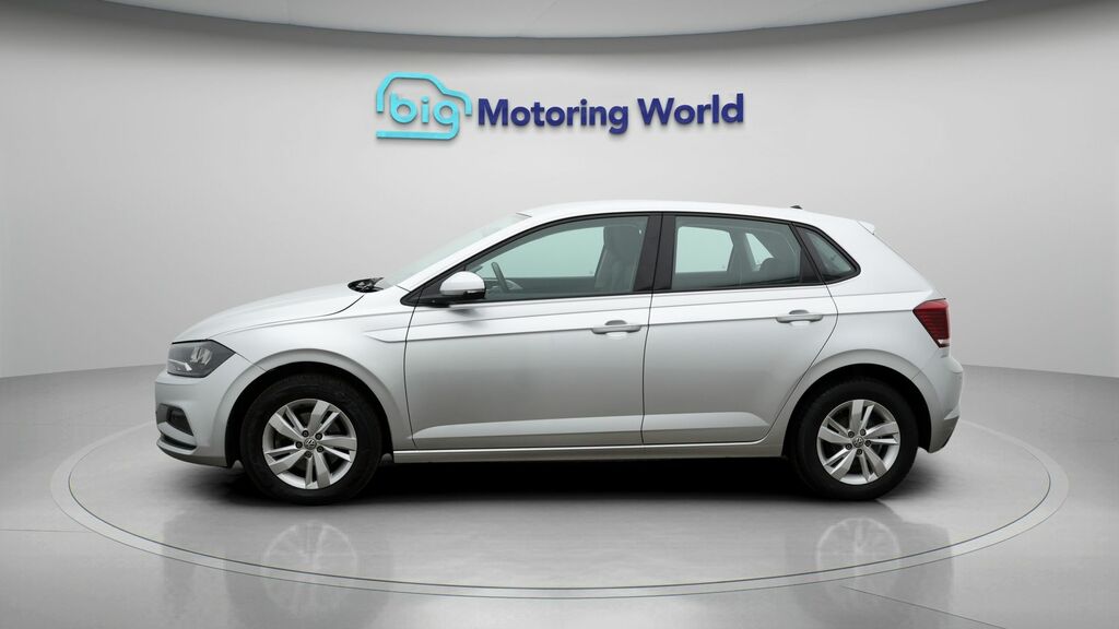 Volkswagen Polo Se Silver #4