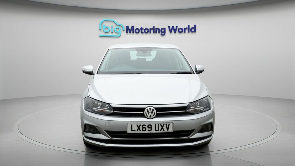 Volkswagen Polo Se Silver #2