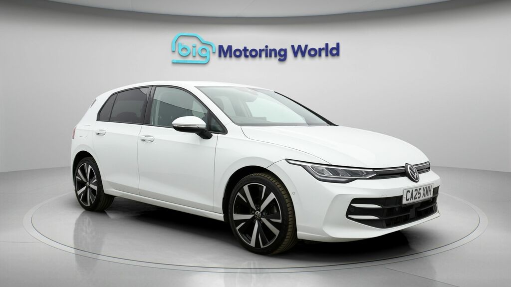 Volkswagen Golf Match White