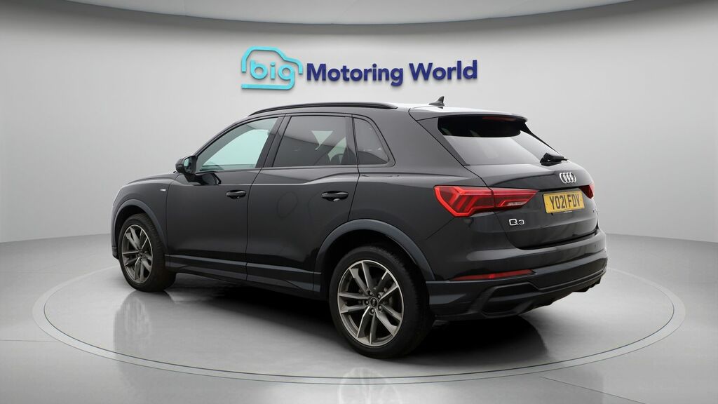 Audi Q3 Black Edition Black #5