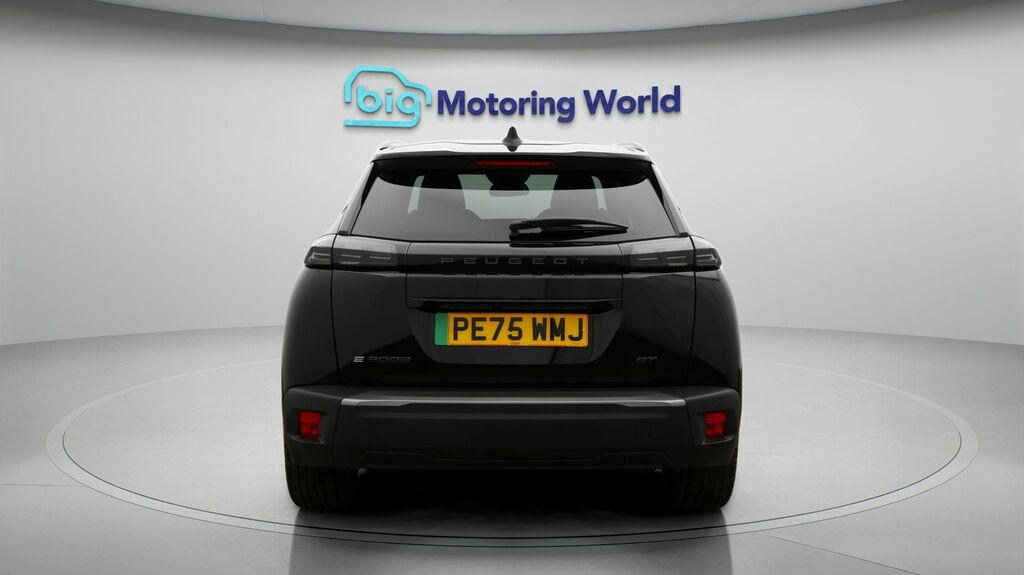 Peugeot e-2008 Gt Black #6