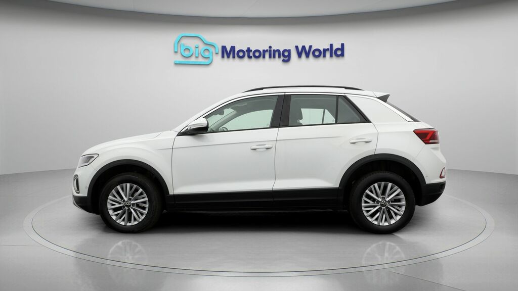 Volkswagen T-Roc Life White #4