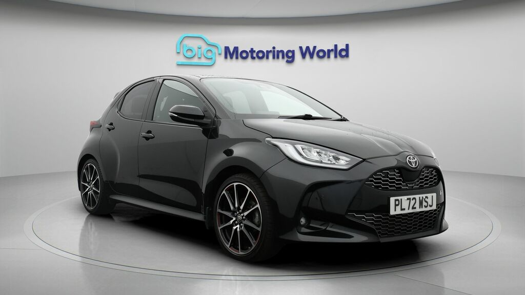 Toyota Yaris Gr Sport Black