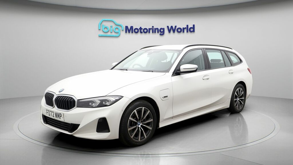 BMW 3 Series Sport White #3