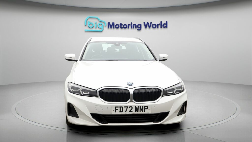 BMW 3 Series Sport White #2