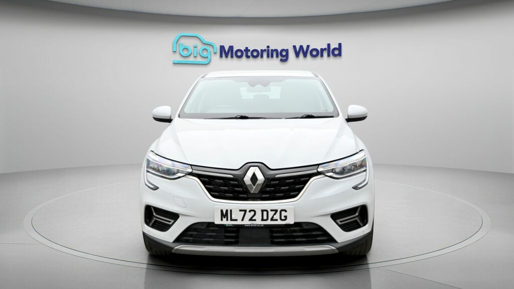 Renault Arkana Iconic White #2