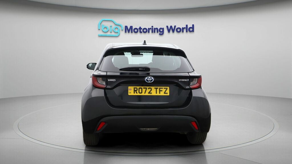 Toyota Yaris Icon RO72TFZ Black #6