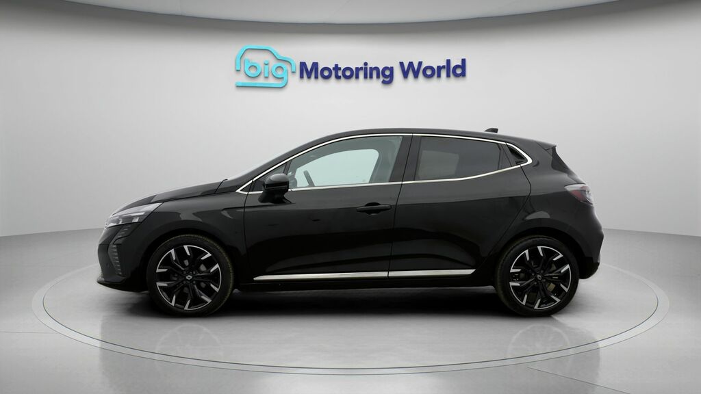 Renault Clio Techno Black #4