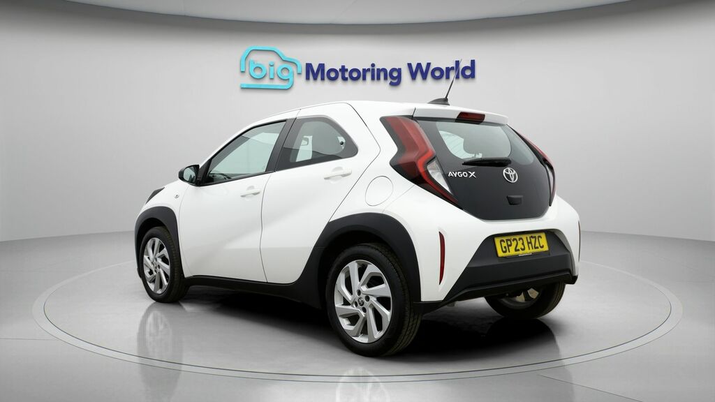 Toyota Aygo X Pure White #5