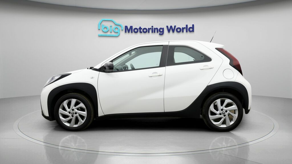 Toyota Aygo X Pure White #4