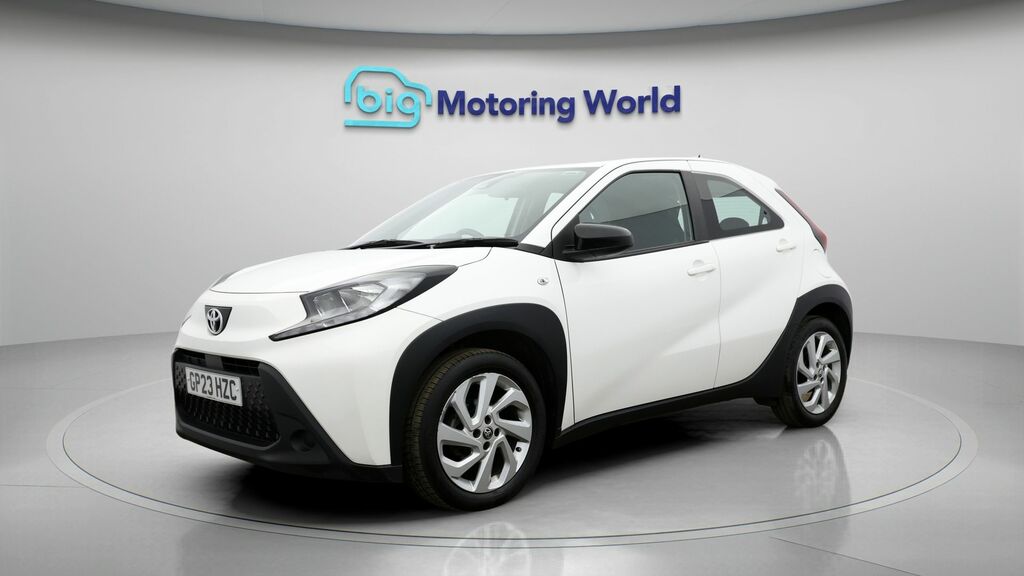 Toyota Aygo X Pure White #3