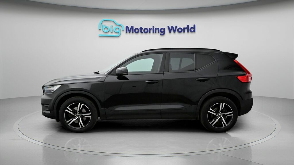 Volvo XC40 R-design YR21VMX Black #4