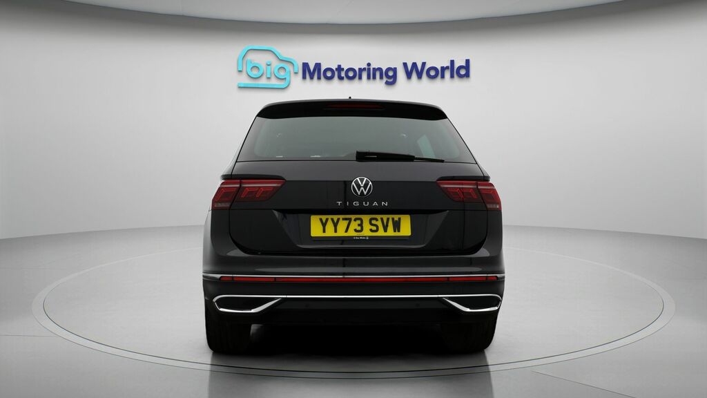 Volkswagen Tiguan Elegance Black #6