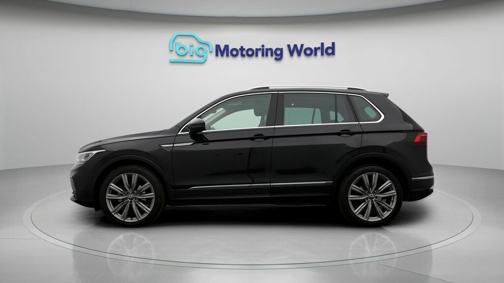 Volkswagen Tiguan Elegance Black #4