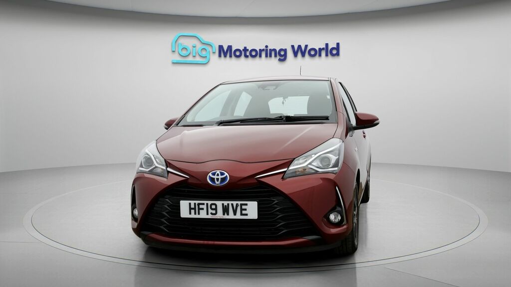 Toyota Yaris Icon Tech HF19WVE Red #2