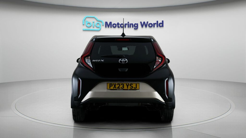 Toyota Aygo X Edge Beige #6