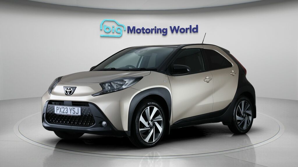 Toyota Aygo X Edge Beige #3