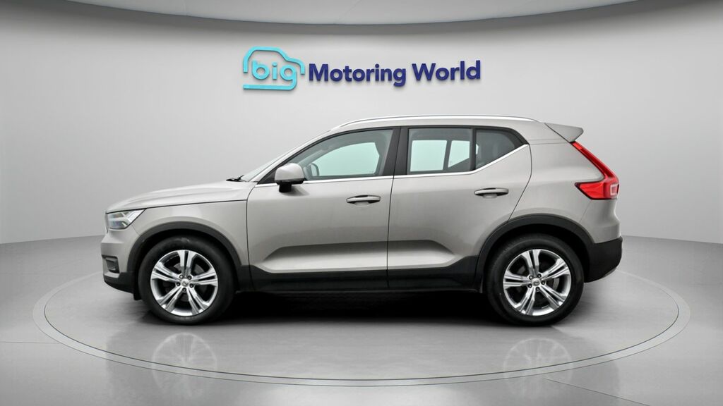 Volvo XC40 Inscription Pro GN71NJJ Grey #4