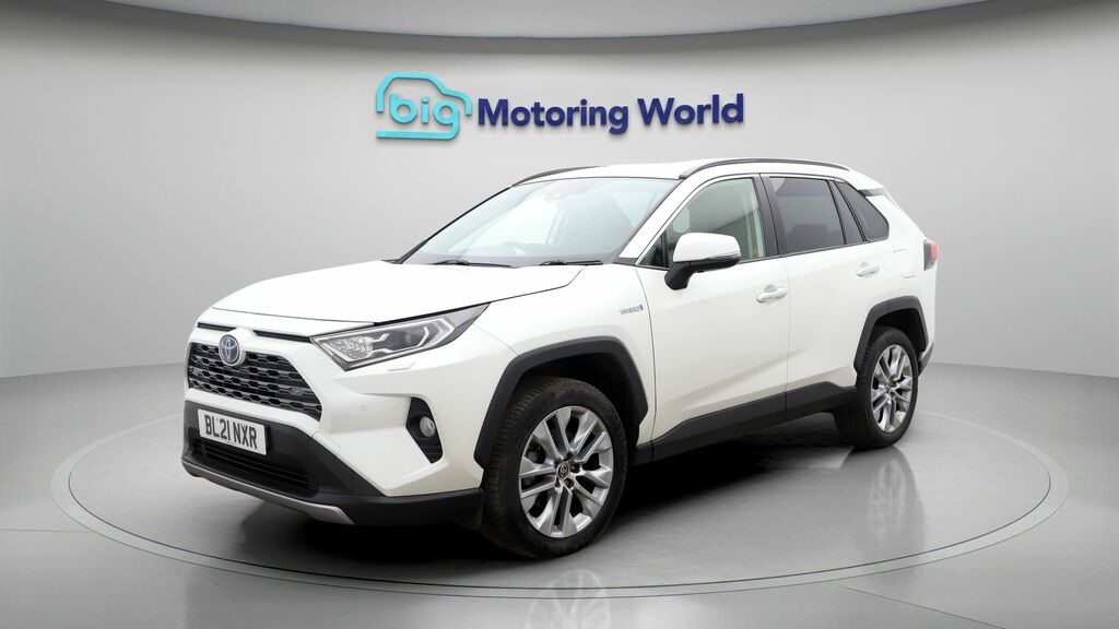 Toyota Rav 4 Excel White #3