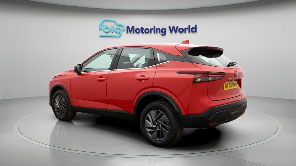 Nissan Qashqai Acenta Premium DT73MYD Red #5