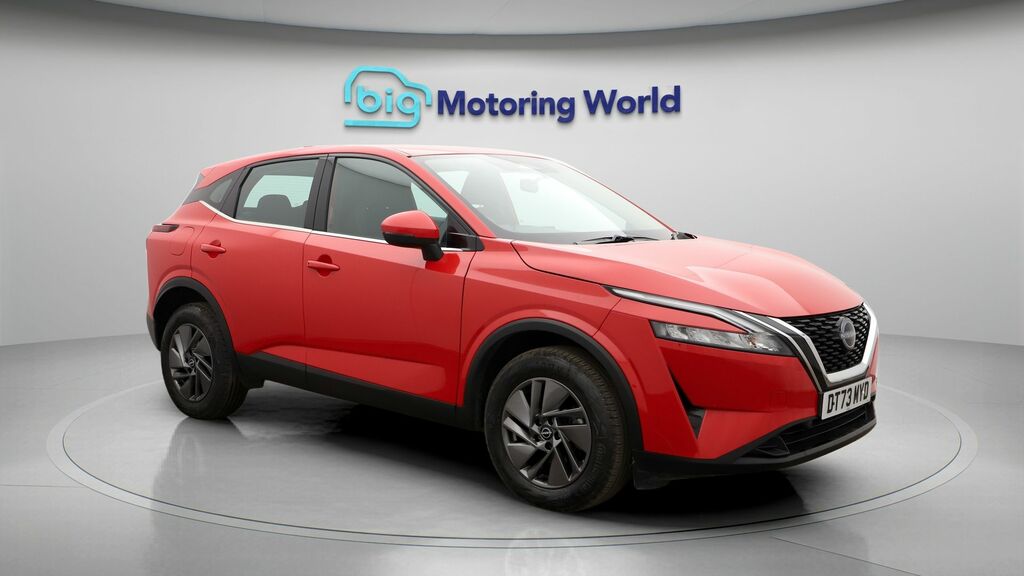 Nissan Qashqai Acenta Premium Red