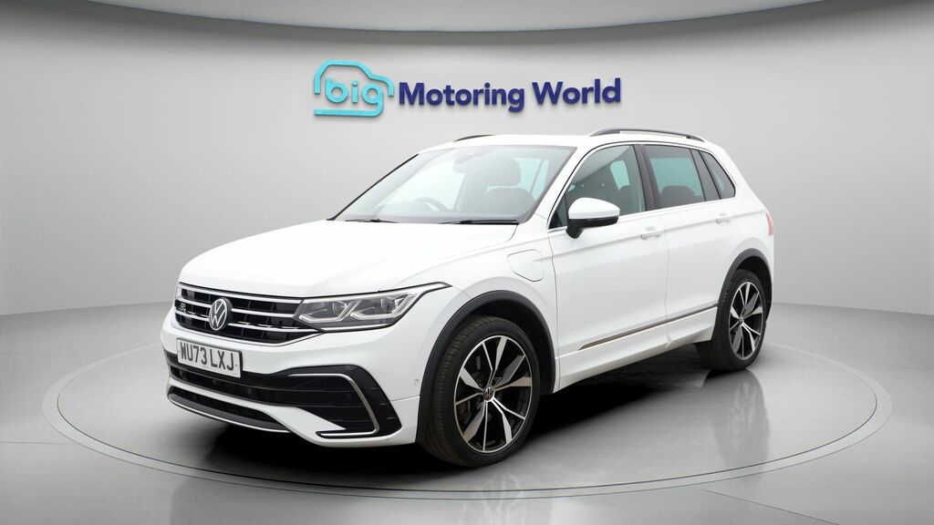 Volkswagen Tiguan R-line WU73LXJ White #3