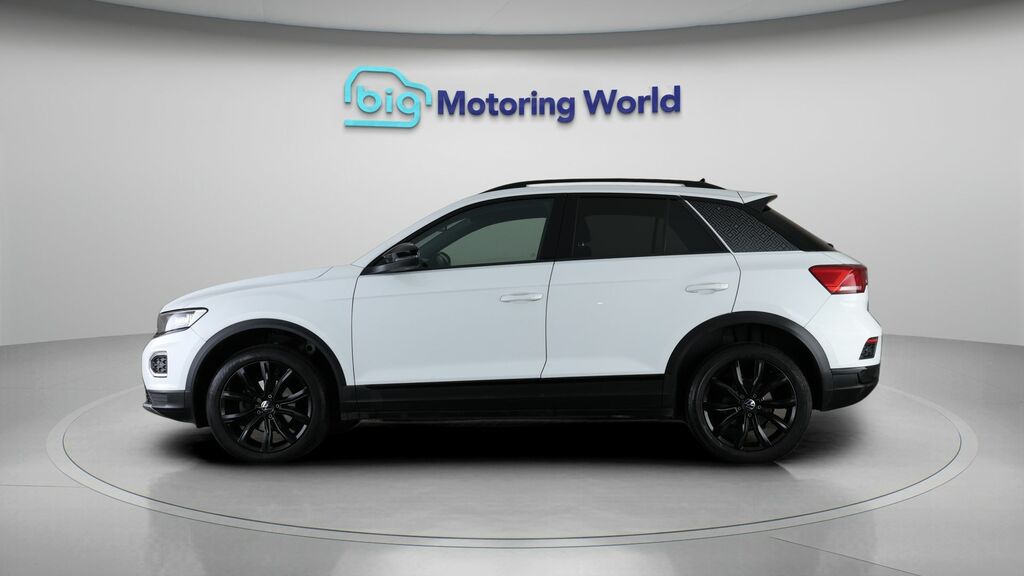 Volkswagen T-Roc Black Edition DF21YCL White #4