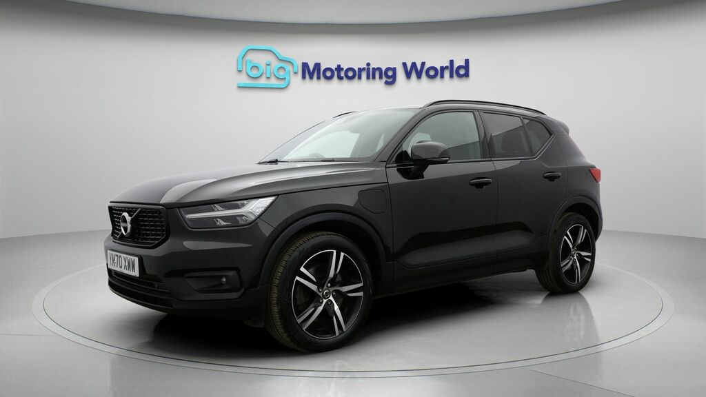 Volvo XC40 R-design YM70XWW Black #3