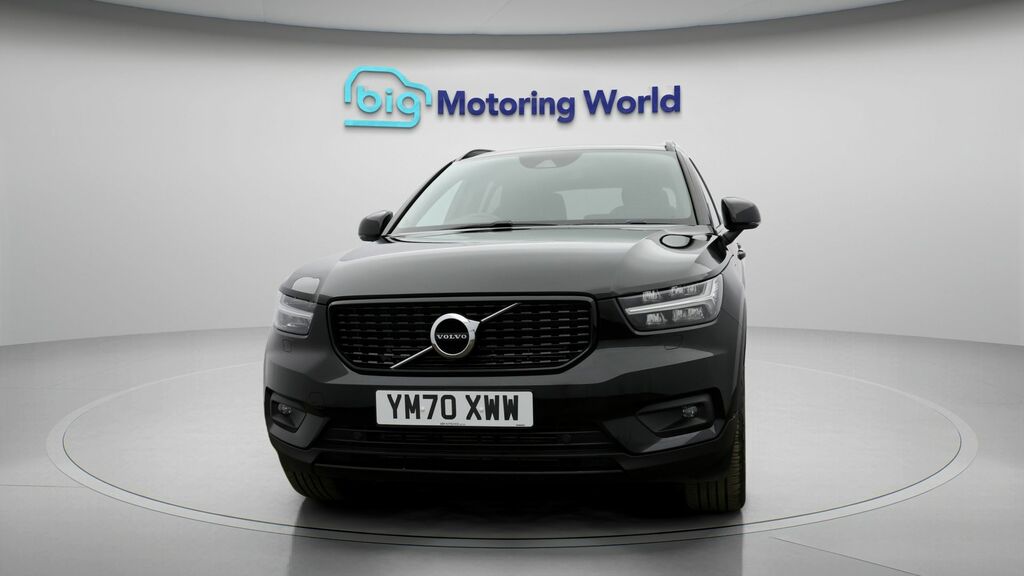 Volvo XC40 R-design YM70XWW Black #2
