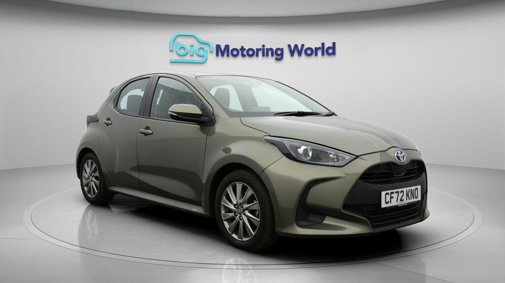 Toyota Yaris Icon Brown