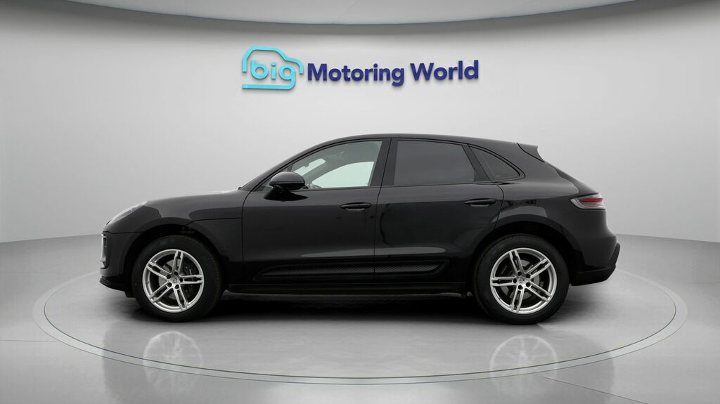 Porsche Macan Pdk Black #4