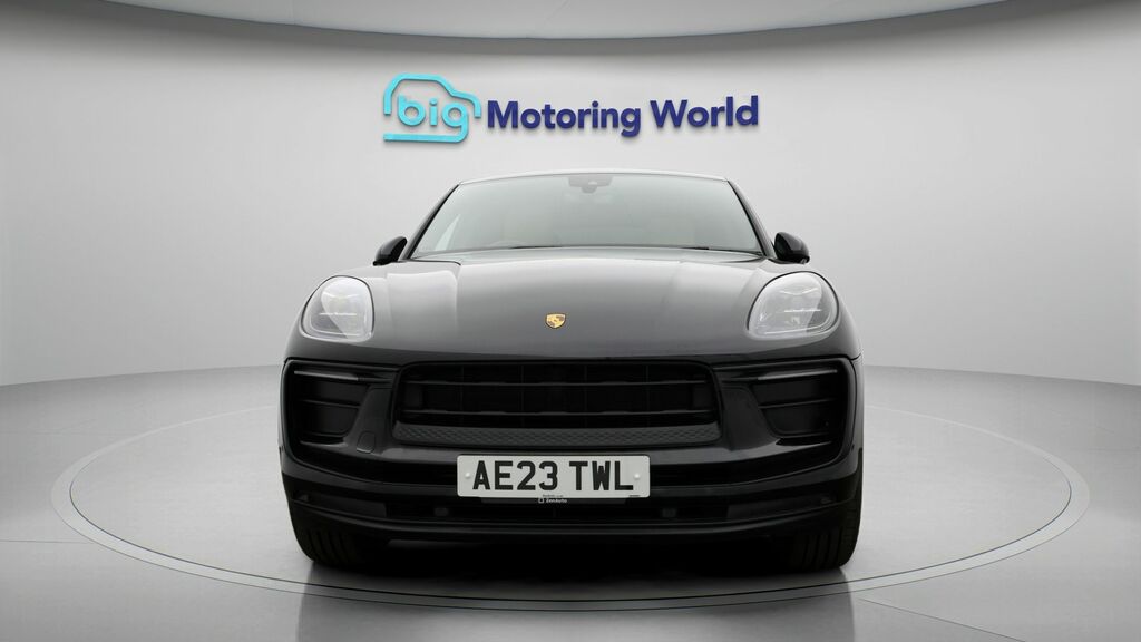 Porsche Macan Pdk Black #2