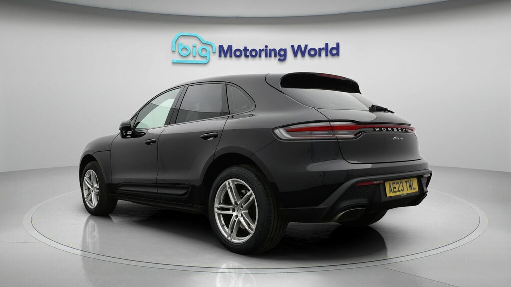 Porsche Macan Pdk Black #5