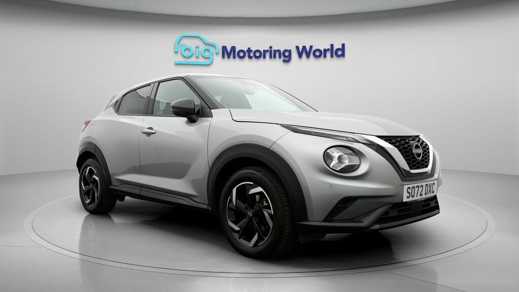 Nissan Juke N-connecta Silver